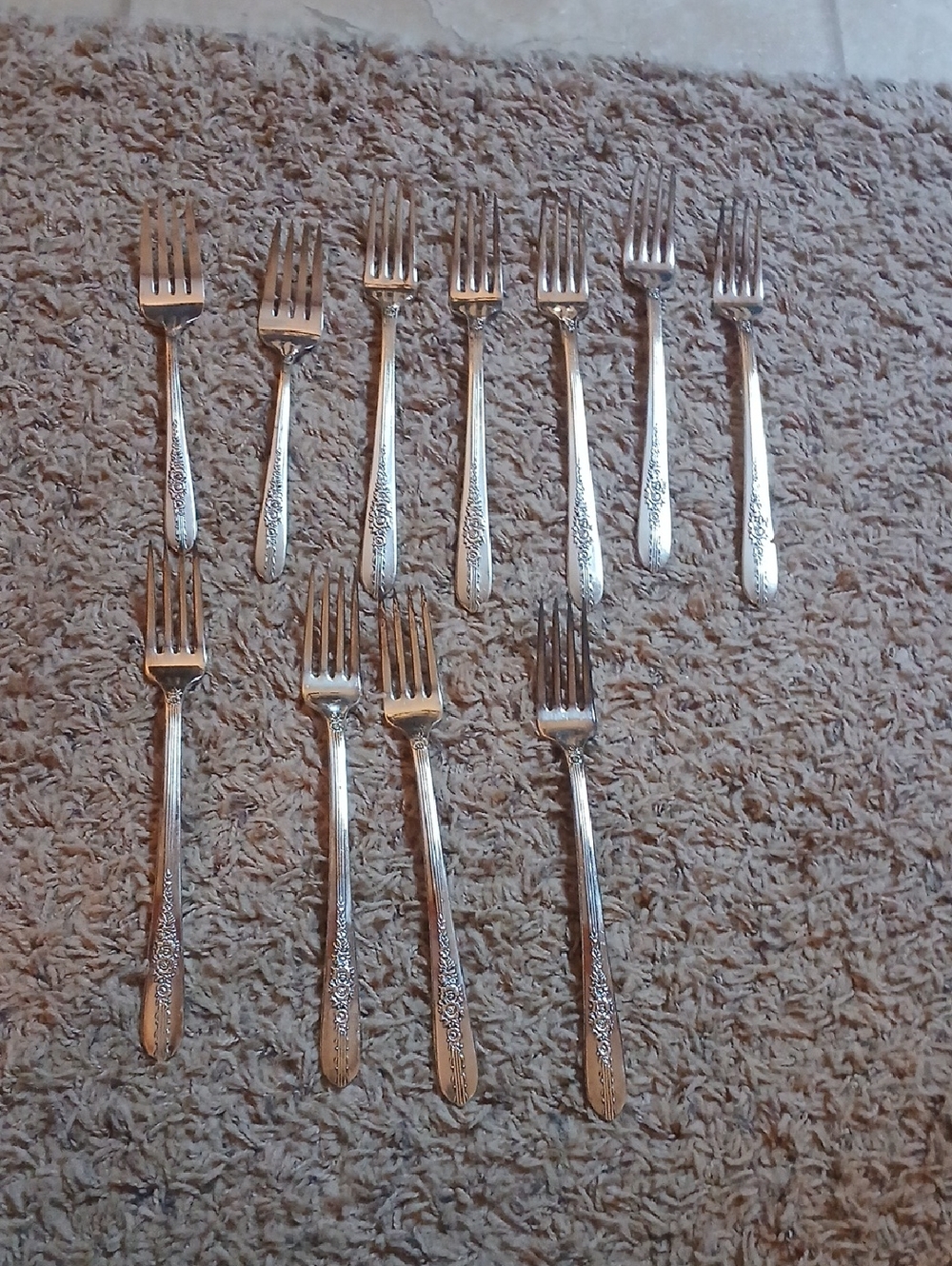 Elegant Floral-Handled Silver Dinner Forks - Set of 12